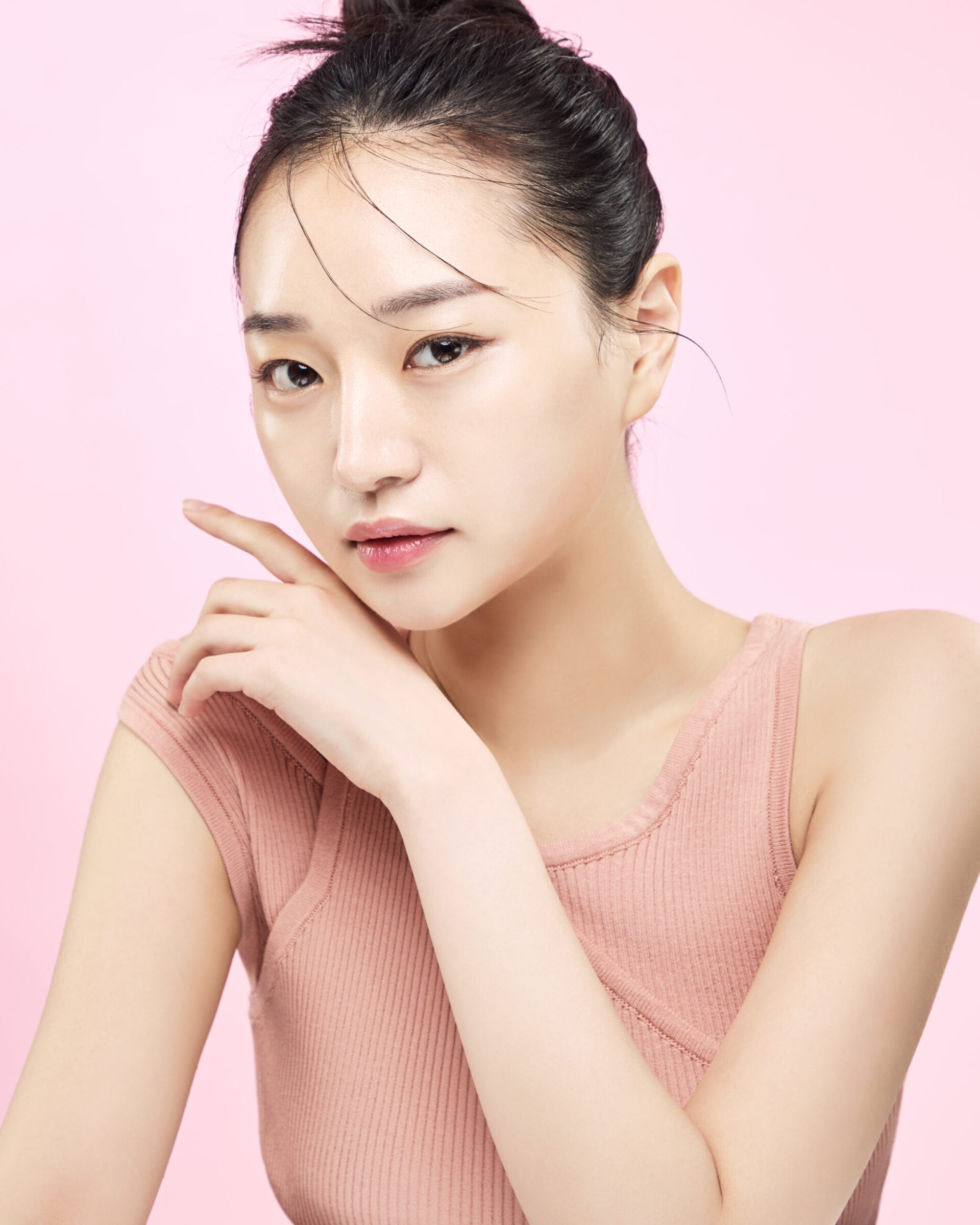 클레어디어 시트 마스크 여성 모델