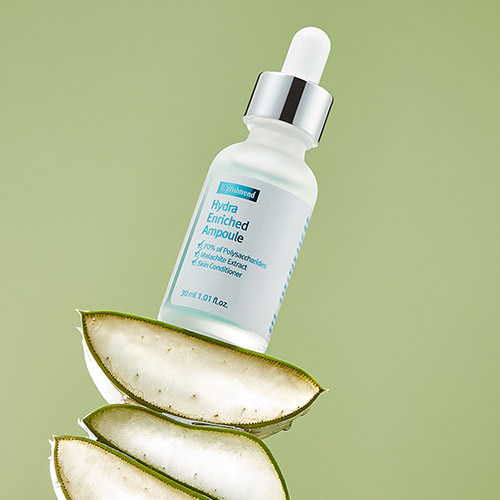 ByWishtrend Hydra Ampoule with Aloe Props
