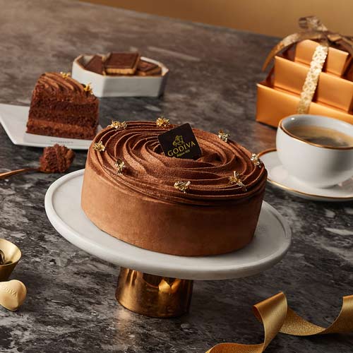 Godiva Holiday Cake and Giftbox Scene