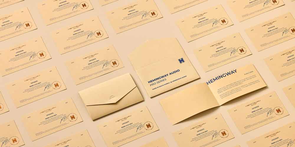 헤밍웨이 오디오 정품 인증서 디테일 Detail of official Hemingway audio certificate and envelope