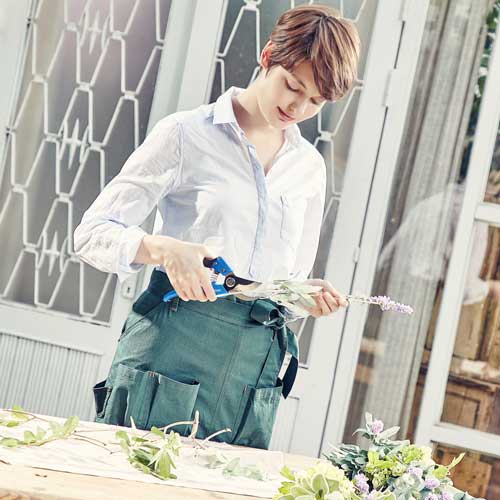 Gardening Shears Usage Scene