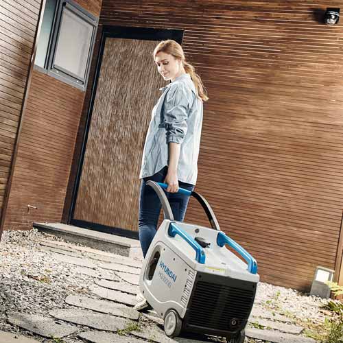 Portable Power Device in Outdoor Scene