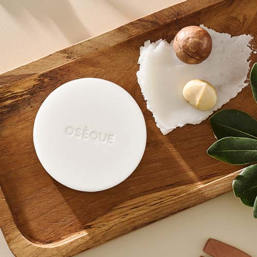 Oseque White Natural Soap – Macadamia Styling Shot