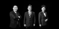 2022년 제20대 대한민국 대통령선거 후보 3인의 공식 흑백 단체 포트레이트 A black-and-white group portrait of the three leading presidential candidates in South Korea’s 20th election: Yoon Suk-yeol, Lee Jae-myung, and Shim Sang-jung. Korean presidential election photo