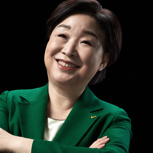 Smiling Portrait of Presidential Candidate Shim Sang-jung