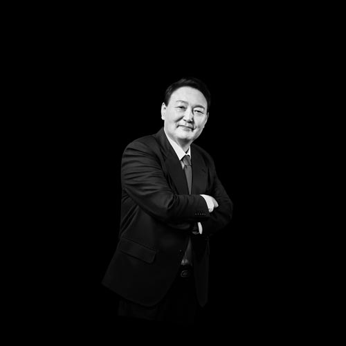 Black-and-White Portrait of Presidential Candidate Yoon Suk-yeol