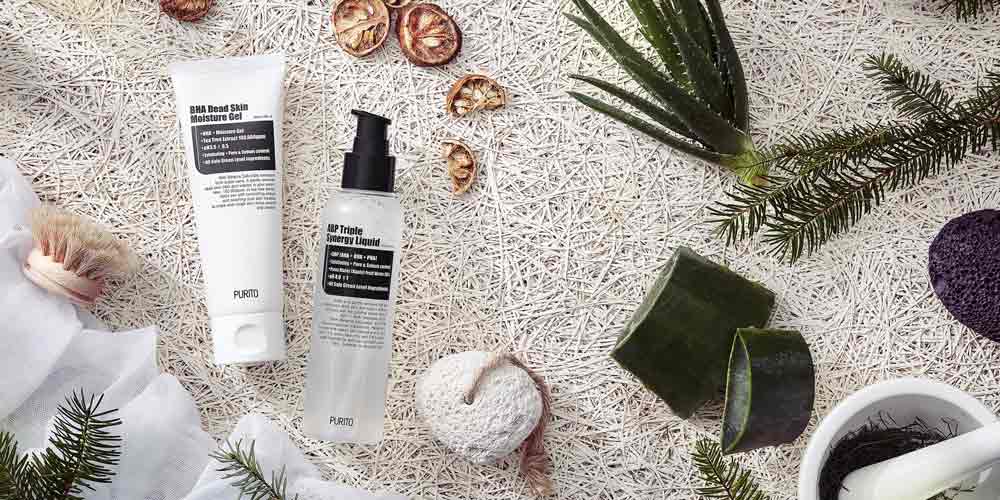 Purito exfoliating cleanser with aloe flatlay