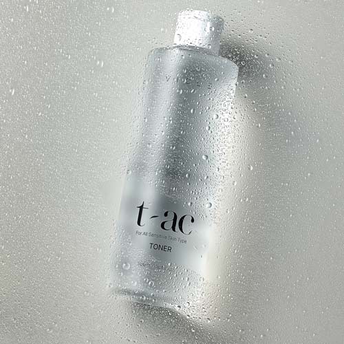 Vicle Toner Behind Moist Glass
