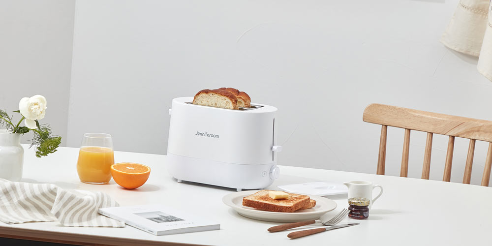 Jenniferroom White Toaster Breakfast Scene