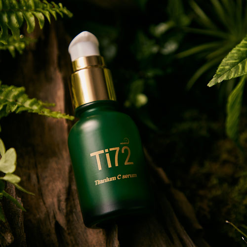 Humedical Ti72 Serum Forest Concept Shot