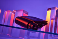 화려한 조명과 아크릴 블록으로 연출된 아이로드 X10Pro 블랙박스 제품 광고 사진 IROAD dashcam advertising photo with acrylic props and colorful studio lighting